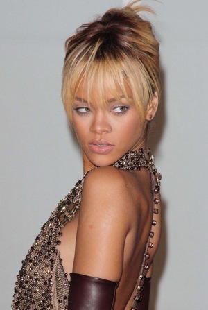 [Rihanna%255B4%255D.jpg]