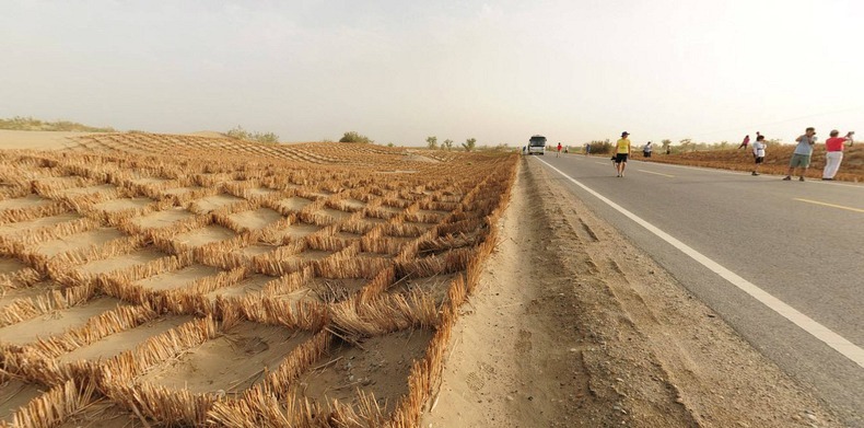 tarim-desert-highway-1