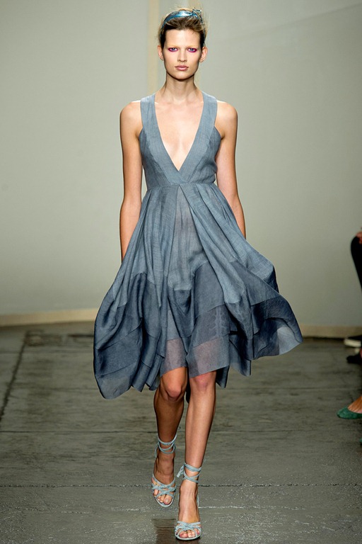 [donna-karan-rtw-ss2013-runway-20_172117578691%255B4%255D.jpg]