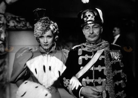 Lionel Atwill 