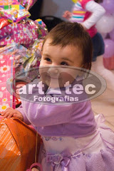 Álbum de fotos de LAURA. Fotografias da Art Tec Fotografias que faz fotos de casamento, fotos de festas, fotos de eventos sociais, fotos de aniversário, fotos de formatura, fotojornalismo, ensaios fotográficos, fotos de estúdio, book fotográfico e outros serviços fotográficos em Pelotas, RS, e outras cidades do Rio Grande do Sul. Album (digital) de fotos de LAURA. Fotografias digitais da Art Tec Fotografias que faz fotos de casamento, fotos de festas, fotos de eventos sociais, fotos de aniversário, fotos de formatura, fotojornalismo, ensaios fotográficos, fotos de estúdio, book fotográfico e outros serviços fotográficos em Pelotas, RS, e outras cidades do Rio Grande do Sul. fotos casamento de pelotas rs para noivas casamentos rio grande do sul foto fotografia desenhos convite modelos bolo artístico arranjos mesa