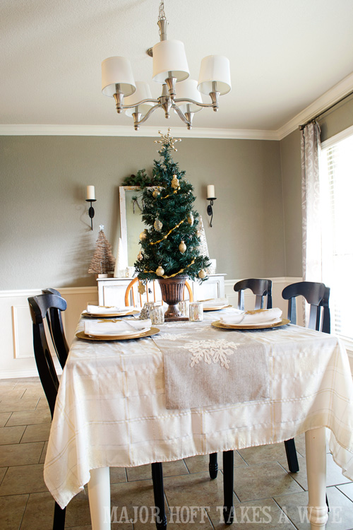 Dining Room Christmas Decorating 2014. A delightful Dining Room Holiday Tour. See how Mrs Major Hoff decorates for Christmas. The tour features table decorations, dining room decorating ideas, place settings and an idea for homemade Christmas gift that can be personalized for your holiday guests. This post is part of the Home For The Holidays Blog Tour. Dining Room Christmas Decorating 2014. A delightful Dining Room Holiday Tour. See how Mrs Major Hoff decorates for Christmas. The tour features table decorations, dining room decorating ideas, place settings and an idea for homemade Christmas gift that can be personalized for your holiday guests. This post is part of the Home For The Holidays Blog Tour.