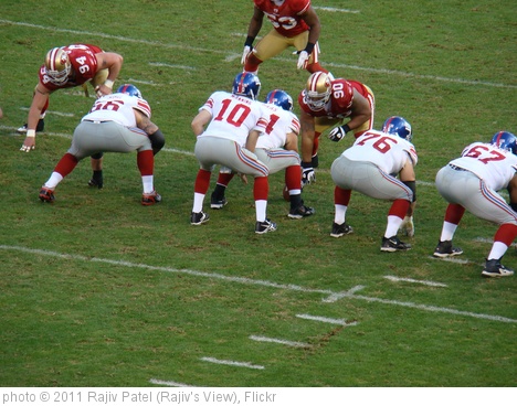 'Eli Manning Under Center' photo (c) 2011, Rajiv Patel (Rajiv's View) - license: http://creativecommons.org/licenses/by-nd/2.0/