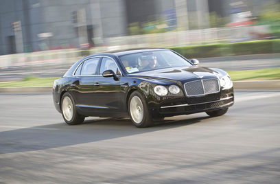  Engine: Bentley Flying Spur: Car Review.