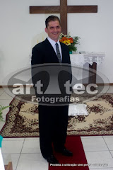 Fotos do evento VINÍCIUS&DERENICE. Foto numero 005. Fotografia (fotografias) da Art Tec Fotografias que faz fotos de casamento, fotos de festas, fotos de eventos sociais, fotos de aniversário, fotos de formatura, fotojornalismo, ensaios fotográficos, fotos de estúdio, book fotográfico e outros serviços fotográficos em Pelotas, RS, e outras cidades do Rio Grande do Sul. fotos casamento de pelotas rs para noivas casamentos rio grande do sul foto fotografia penteados modelo havaiano dj arranjos mesa