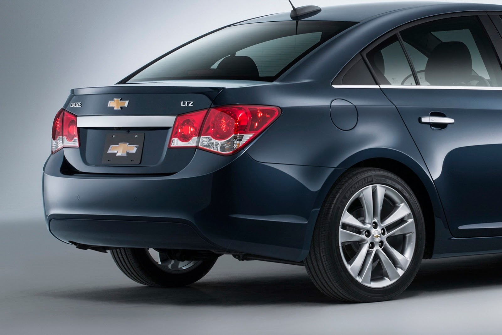 [2015-Chevrolet-Cruze-Facelift-10%255B2%255D.jpg]