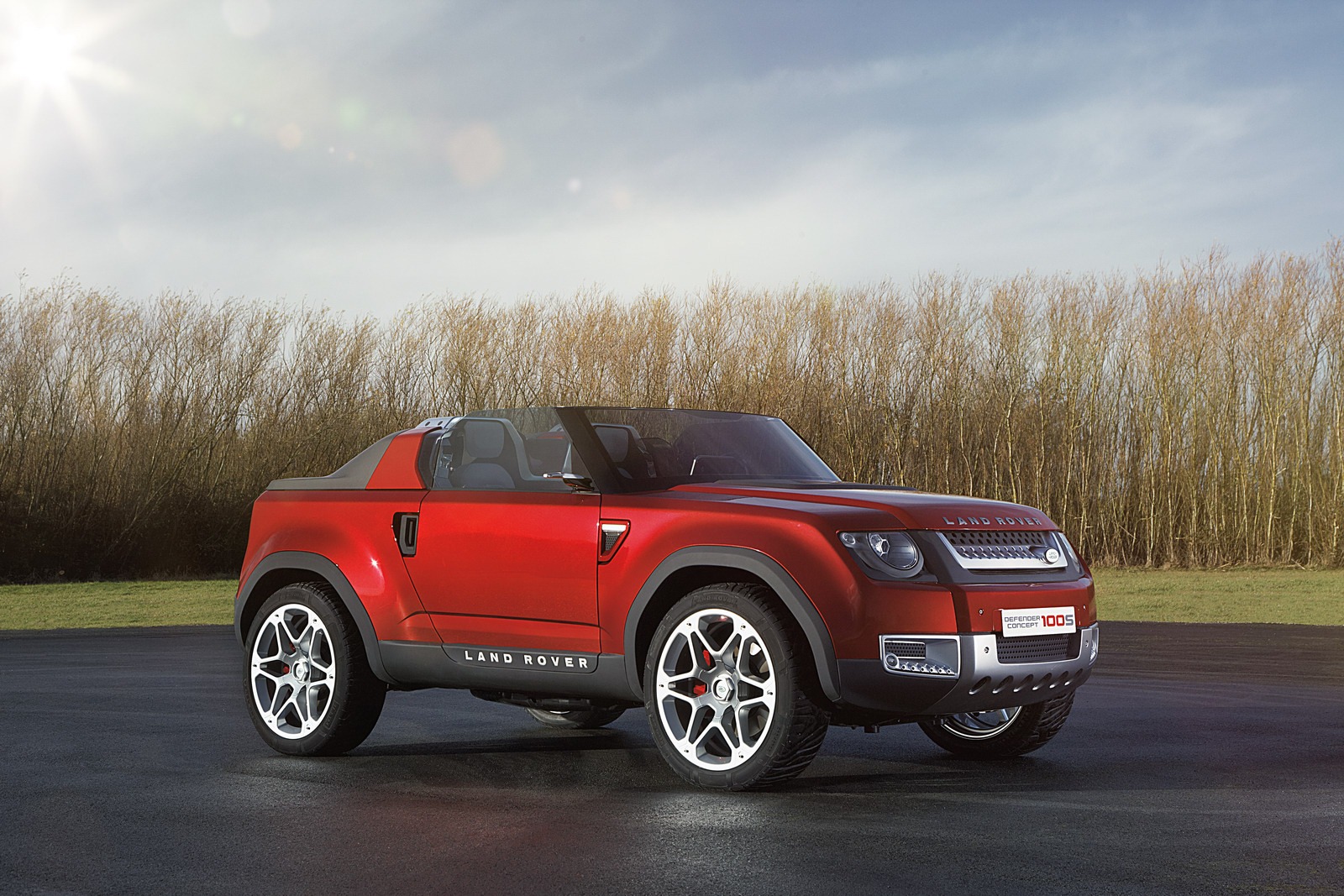Land-Rover-DC100-Concept-3%5B2%5D.jpg