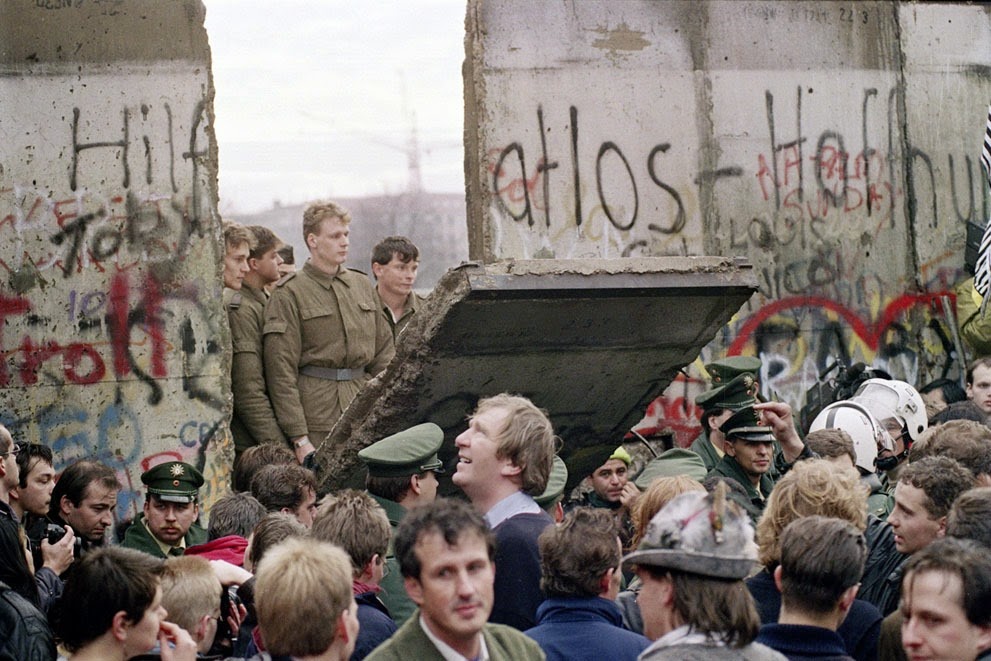 [East%2520German%2520border%2520guards%2520demolishing%2520a%2520section%2520of%2520the%2520wall%2520in%2520order%2520to%2520open%2520a%2520new%2520crossing%2520point%2520between%2520East%2520and%2520West%2520Berlin%252C%255B4%255D.jpg]