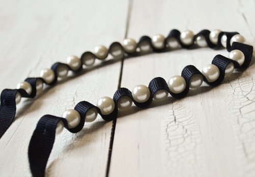 [Ribbon-Necklace2%255B4%255D.jpg]