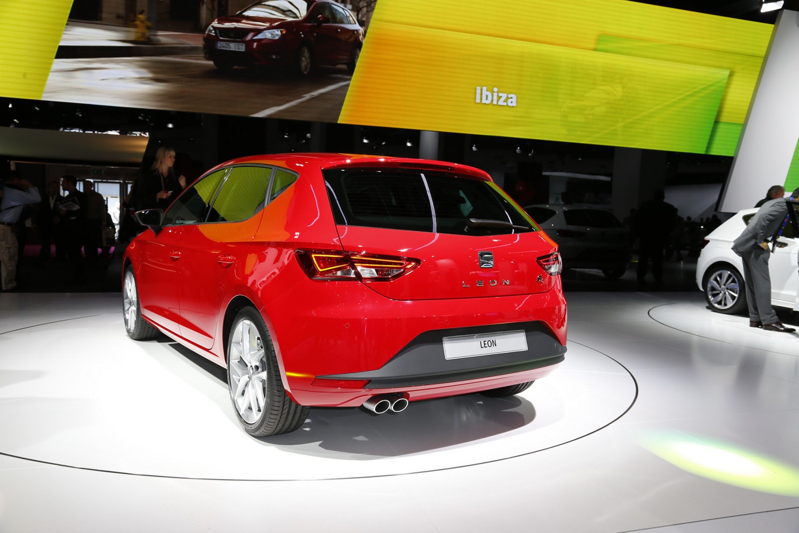 [SEAT-Leon-2013-19%255B2%255D.jpg]