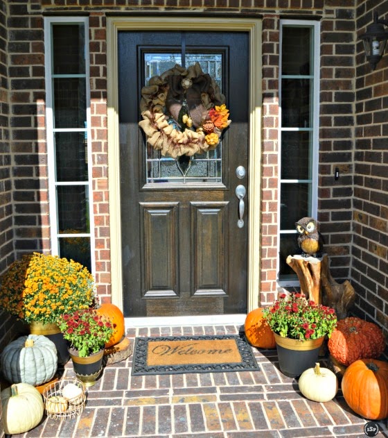 [fall-front-porch3.jpg]