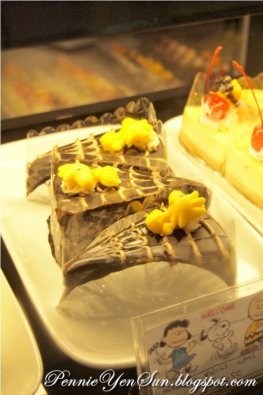 [CharlieBrownCafe72.jpg]