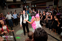 Fotos do evento Casamento Nívia e Daniel. Foto numero 42 do estudio L&D Producoes, do Rio de Janeiro, RJ. Andressa Lima e equipe fazem fotos de casamento (fotografias de casamentos), fotos de making-of (making of de noiva), fotos de eventos sociais, fotos de casal (ensaios fotograficos de e-session), videos de casamento (filmagem de casamentos), videos de making-of e videos de eventos sociais. Fotojornalismo e videojornalismo no Rio de Janeiro, RJ. fotos casamento rio de janeiro fotografias casal rj foto eventos noiva ensaio fotografico galeria noivas fotografo evento casar retrato fotografía modelos casamentos fotografos convite madrinhas festa fotografia