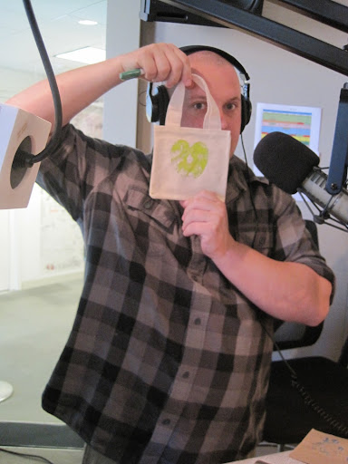 Chris's first creation was a green apple mini-tote. We like the idea of using these to give someone a gift certificate along with some small candy or toys. Chris's first creation was a green apple mini-tote. We like the idea of using these to give someone a gift certificate along with some small candy or toys.