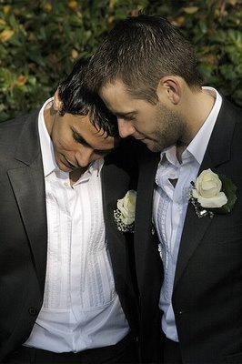 [gaywedding5.jpg]
