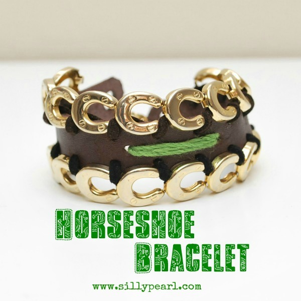 [St%2520Patrick%2527s%2520Day%2520Horseshoe%2520Bracelet%2520by%2520The%2520Silly%2520Pearl%255B6%255D.jpg]