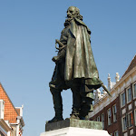 DSC01288.JPG - 6 - 7.06.2013.  Hoorn; plac Rode Sten - pomnik J. P. Coena