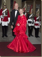 PRINCIPE CARLOS ANFITRION CENA GALA JUBILEO REINA ISABEL