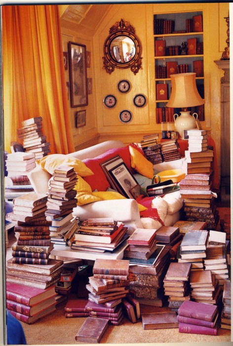 [golden%2520study%2520overflowing%2520with%2520books%2520via%2520fallon%2520elizabeth%2520tumblr%255B3%255D.jpg]