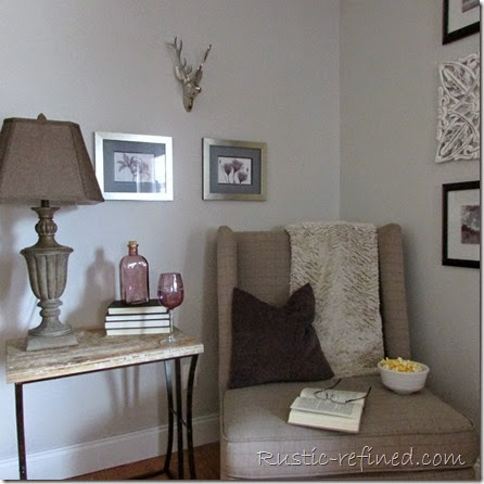 Rustic Holiday Decor in the Living Room @ Rustic-refined.com