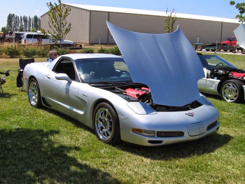 [IMG_2462-2002-Chevrolet-Corvette-Z06%255B1%255D.jpg]