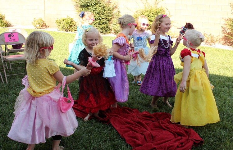 [a-dancing-with-barbies-e4.jpg]