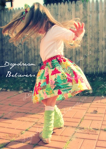 [ruffle%2520legwarmers%2520handmade%2520by%2520daydream%2520believers%255B3%255D.jpg]
