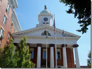 Franklin County Courthouse with the Benjamin Franklin statue on the top.