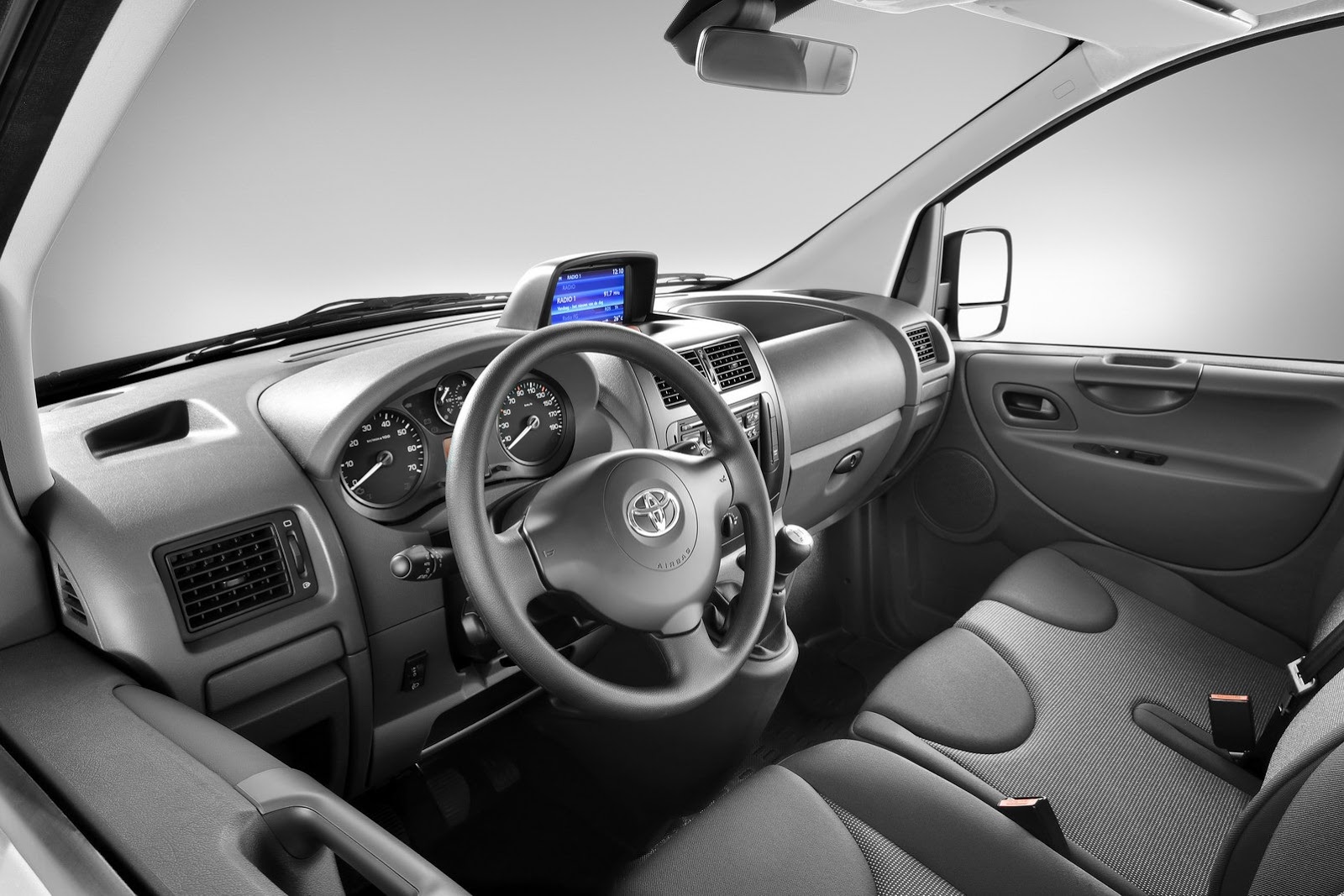 [New-Toyota-ProAce-9%255B2%255D.jpg]