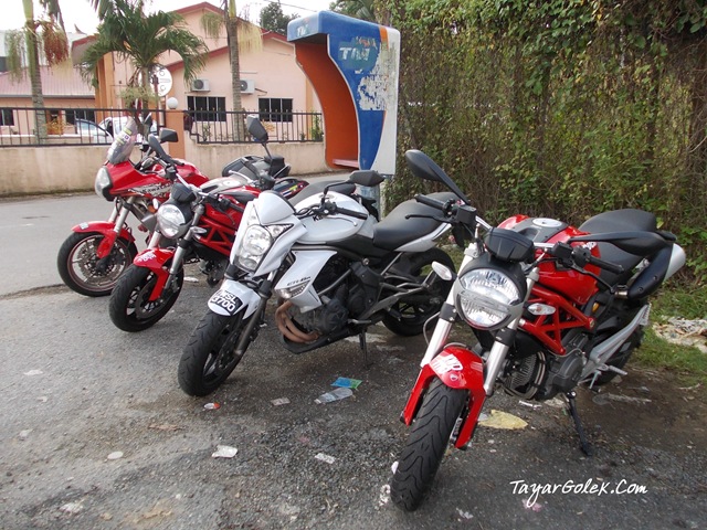 [DSCN01952.jpg]