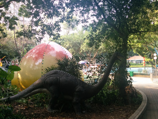 恐龙与桃
