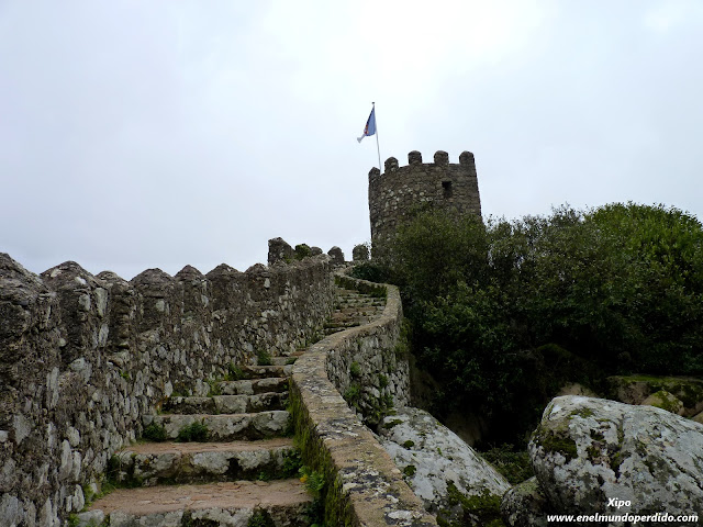 castillo-dos-mouros-en-Sintra.JPG