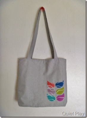 Leaf applique on tote bag