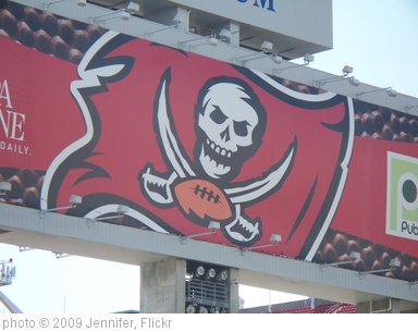 'Raymond James Stadium' photo (c) 2009, Jennifer - license: http://creativecommons.org/licenses/by-sa/2.0/