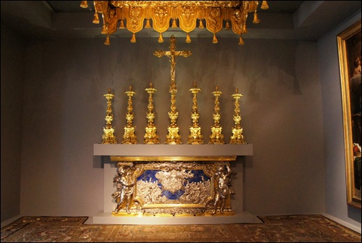 Gloria Ishizaka - museu de são roque - frontal de altar