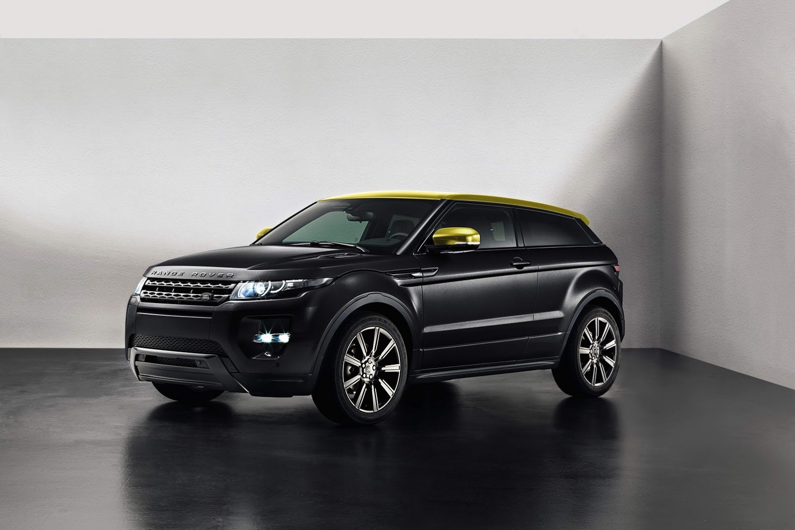 Range-Rover-Evoque-Sicilian-Yellow-Limited-6%255B2%255D.jpg