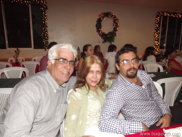 [Aguinanda2011Dic.2111.jpg]
