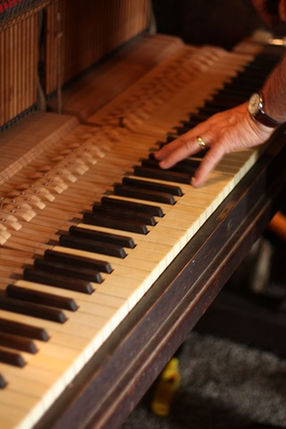 [060911027%255B4%255D.jpg]