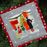 Gwenny_Penny_Fussy_Cut_Quilted_Christmas_Coasters_Button