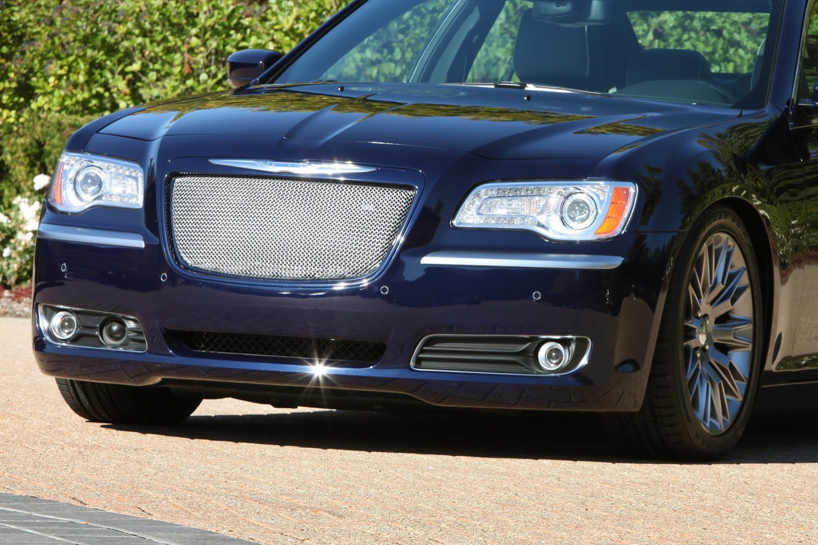[Mopar-Chrysler-300-Luxury-Study-8%255B2%255D.jpg]