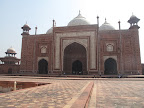 Side building