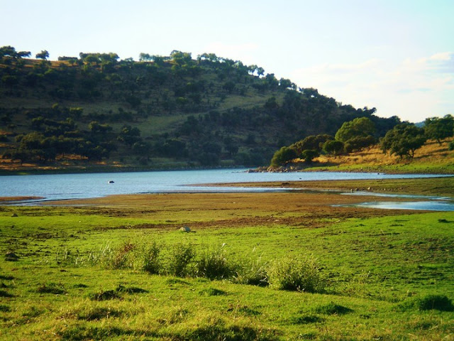 El bello entorno del Embalse de Valuengo, Badajoz