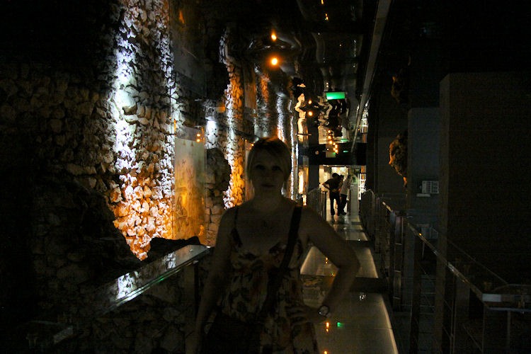 [IMG_48735.jpg]