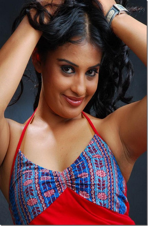 Roopa_Kaur_latest hot pic2