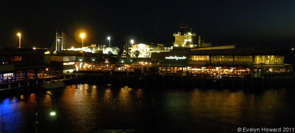 Port Melbourne at night © Evelyn Howard 2011