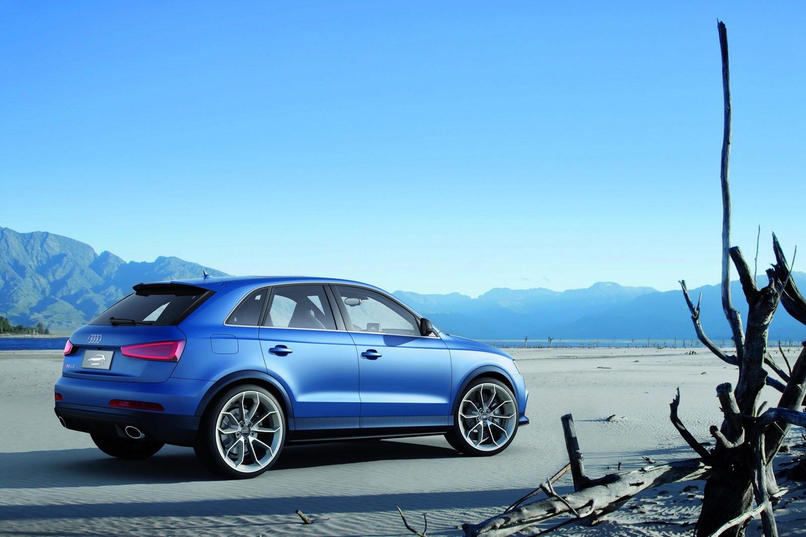 Audi-RS-Q3-Concept-Study-11[2].jpg