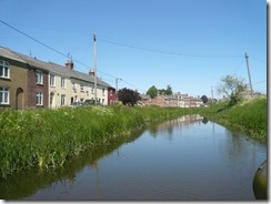 Upwell (4) Upwell (4)