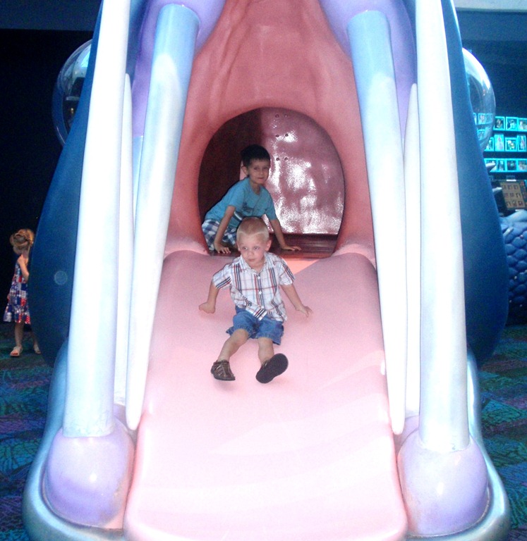 [P72100985.jpg]