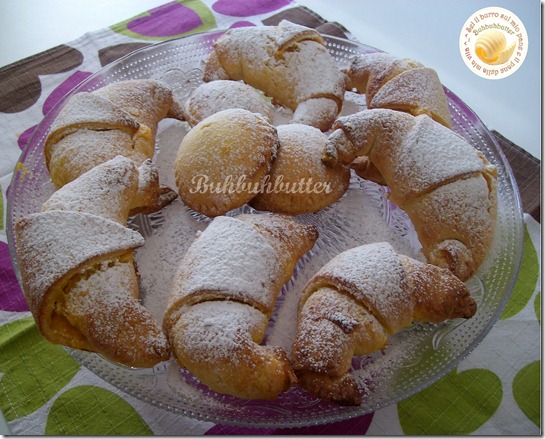 Cornetti alla crema Cornetti alla crema