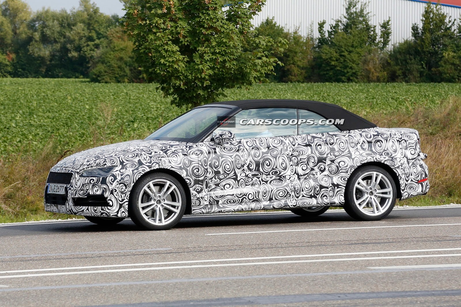 [New-Audi-S3-Cabriolet-04Carscoops%255B3%255D.jpg]